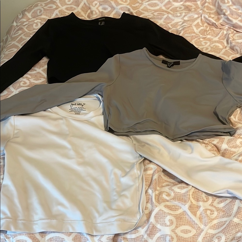 ALL TOGETHER FOR 25$! Set of Three Long Sleeve Crop Tops- Black, Gray, White